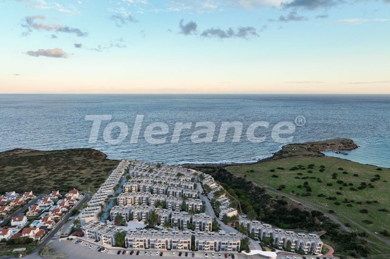Квартира от застройщика в Кирения, Северный Кипр вид на море с бассейном в рассрочку: купить недвижимость в Турции - 79488