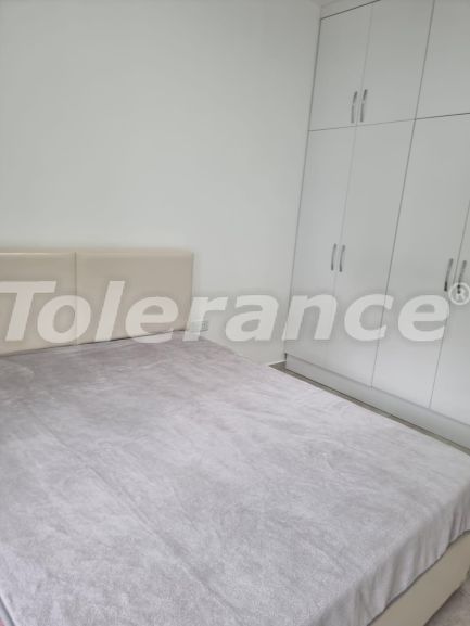 Квартира в Кирения, Северный Кипр с бассейном: купить недвижимость в Турции - 80584