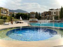 Квартира в Кирения, Северный Кипр с бассейном: купить недвижимость в Турции - 80763