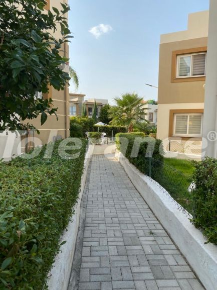 Квартира в Кирения, Северный Кипр с бассейном: купить недвижимость в Турции - 80771