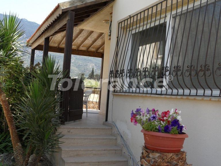 Квартира в Кирения, Северный Кипр вид на море с бассейном: купить недвижимость в Турции - 81372