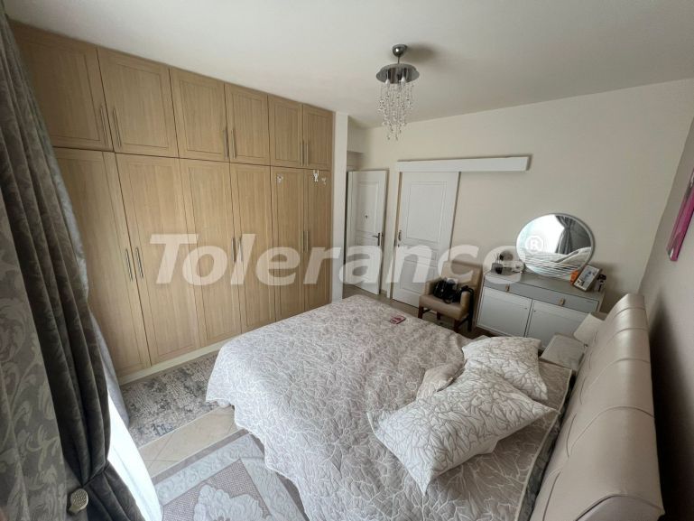 Квартира в Кирения, Северный Кипр с бассейном: купить недвижимость в Турции - 81522