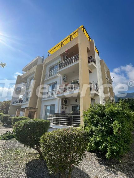 Квартира в Кирения, Северный Кипр с бассейном: купить недвижимость в Турции - 81532