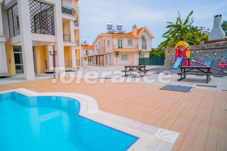 Квартира в Кирения, Северный Кипр с бассейном: купить недвижимость в Турции - 82023