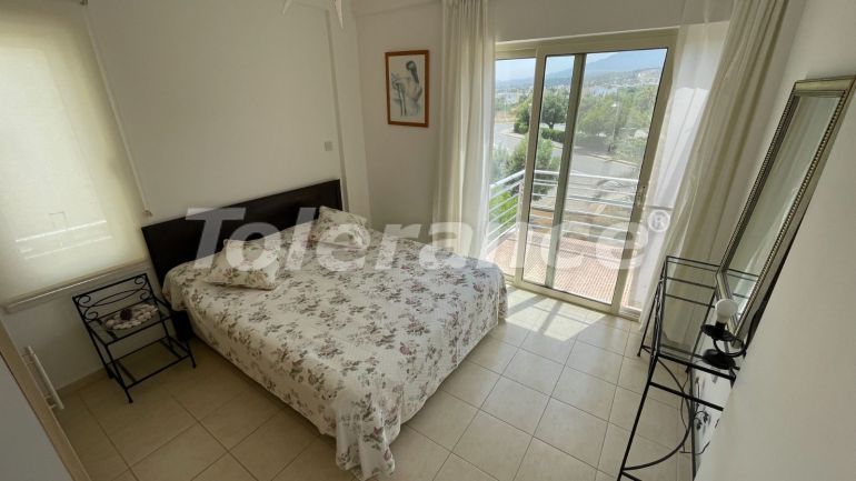 Квартира в Кирения, Северный Кипр вид на море с бассейном: купить недвижимость в Турции - 82492