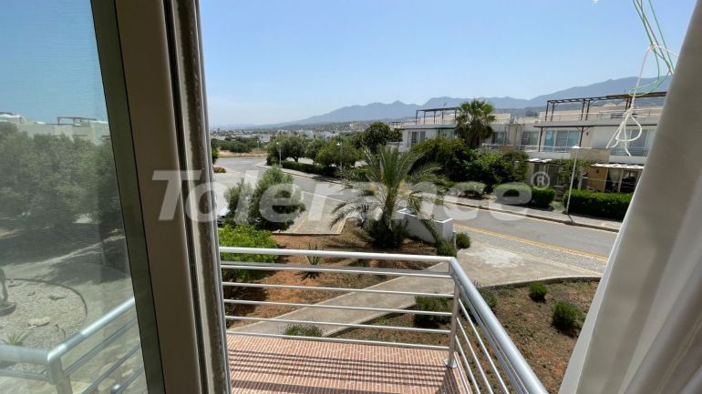 Квартира в Кирения, Северный Кипр вид на море с бассейном: купить недвижимость в Турции - 82493