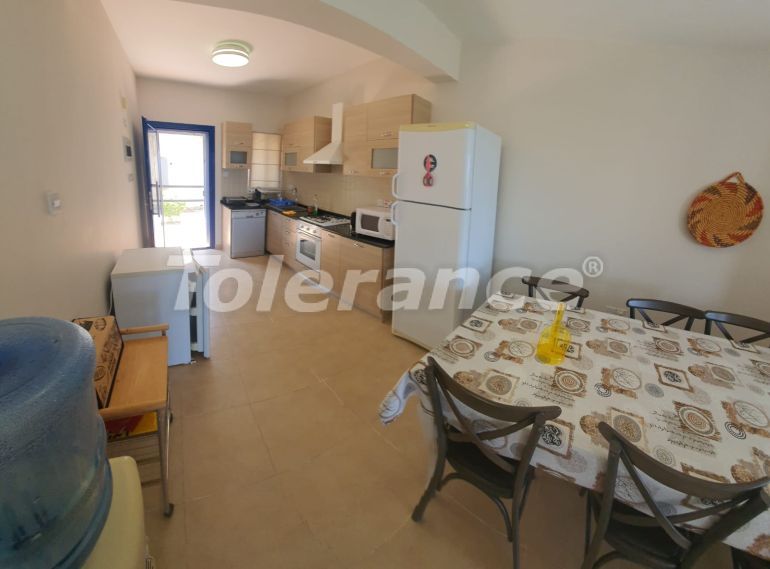 Квартира в Кирения, Северный Кипр вид на море с бассейном: купить недвижимость в Турции - 82505