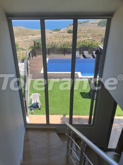 Квартира в Кирения, Северный Кипр вид на море с бассейном: купить недвижимость в Турции - 83523