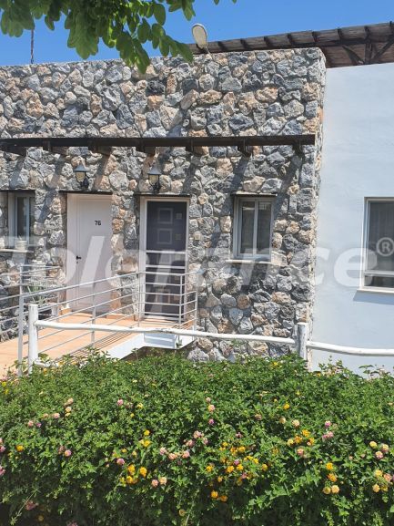 Квартира в Кирения, Северный Кипр вид на море с бассейном: купить недвижимость в Турции - 83524