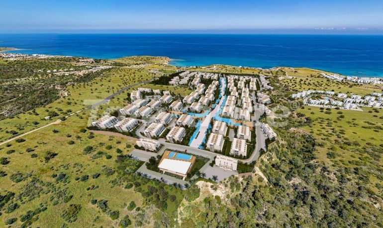 Квартира от застройщика в Кирения, Северный Кипр вид на море с бассейном в рассрочку: купить недвижимость в Турции - 84121