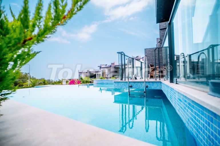 Квартира в Кирения, Северный Кипр: купить недвижимость в Турции - 85013