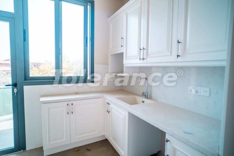 Квартира в Кирения, Северный Кипр вид на море с бассейном: купить недвижимость в Турции - 85071