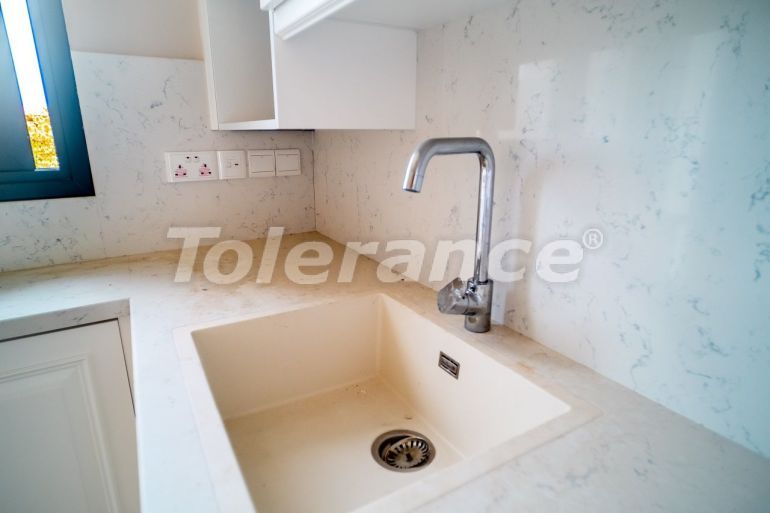 Квартира в Кирения, Северный Кипр вид на море с бассейном: купить недвижимость в Турции - 85072