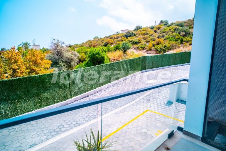 Квартира в Кирения, Северный Кипр вид на море с бассейном: купить недвижимость в Турции - 85074