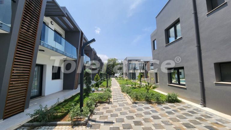 Квартира от застройщика в Кирения, Северный Кипр с бассейном в рассрочку: купить недвижимость в Турции - 85360