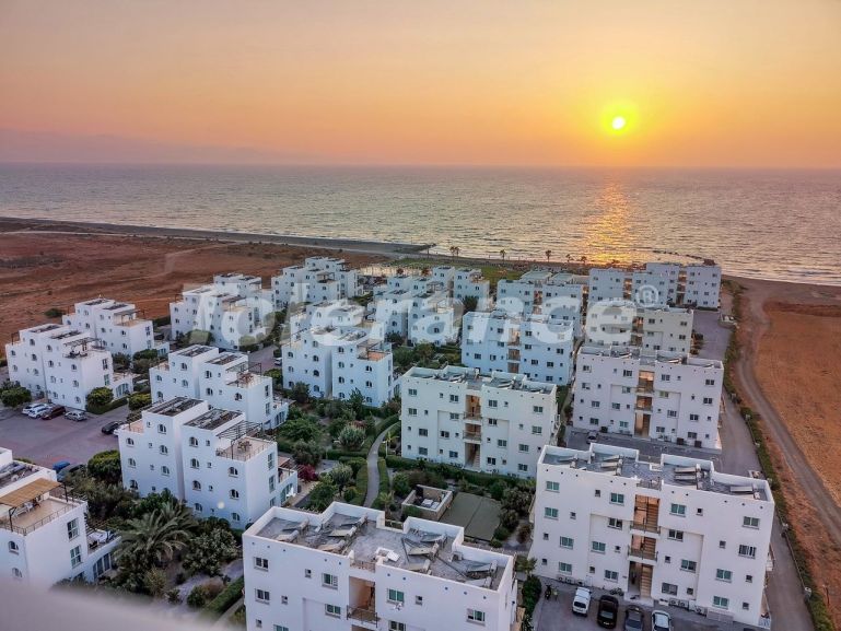 Квартира в Кирения, Северный Кипр вид на море с бассейном в рассрочку: купить недвижимость в Турции - 85420