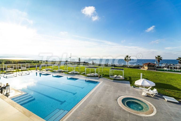 Квартира в Кирения, Северный Кипр с бассейном в рассрочку: купить недвижимость в Турции - 85437