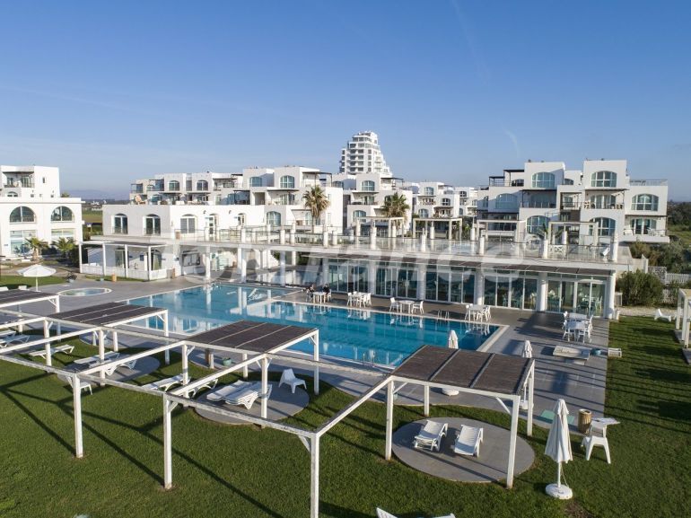 Квартира в Кирения, Северный Кипр с бассейном в рассрочку: купить недвижимость в Турции - 85439