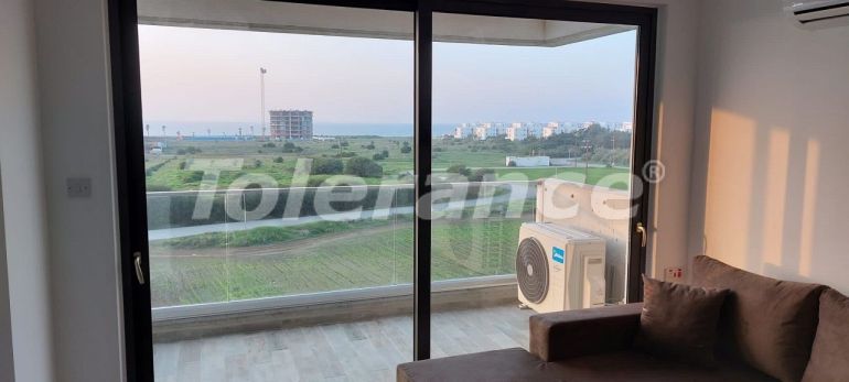 Квартира в Кирения, Северный Кипр с бассейном в рассрочку: купить недвижимость в Турции - 85444