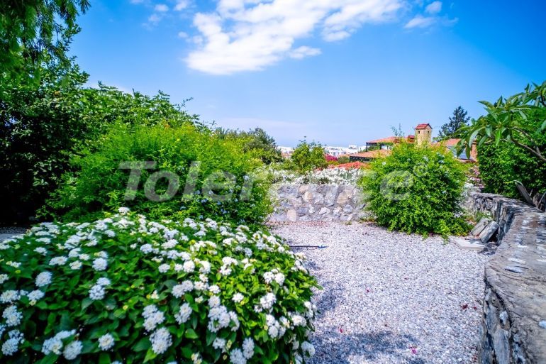 Квартира в Кирения, Северный Кипр: купить недвижимость в Турции - 85692