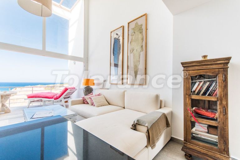 Квартира в Кирения, Северный Кипр вид на море с бассейном: купить недвижимость в Турции - 86088