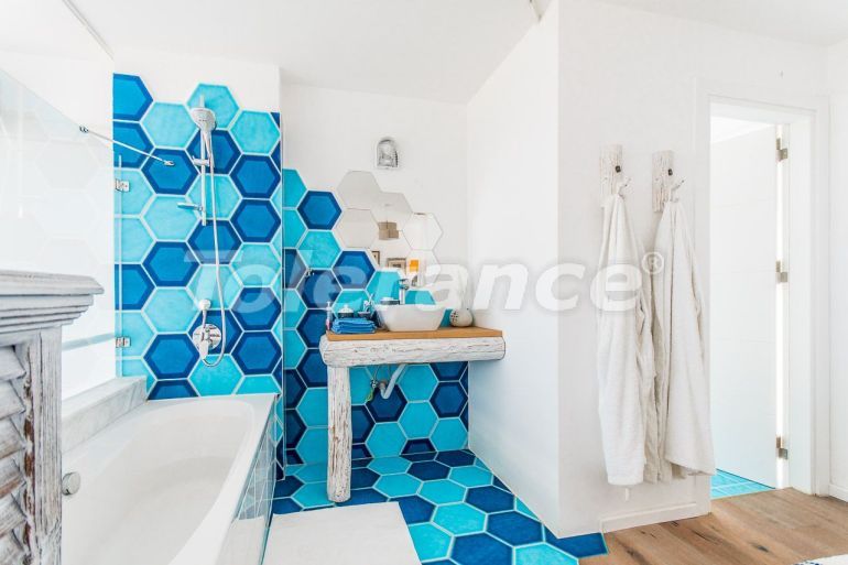 Квартира в Кирения, Северный Кипр вид на море с бассейном: купить недвижимость в Турции - 86101