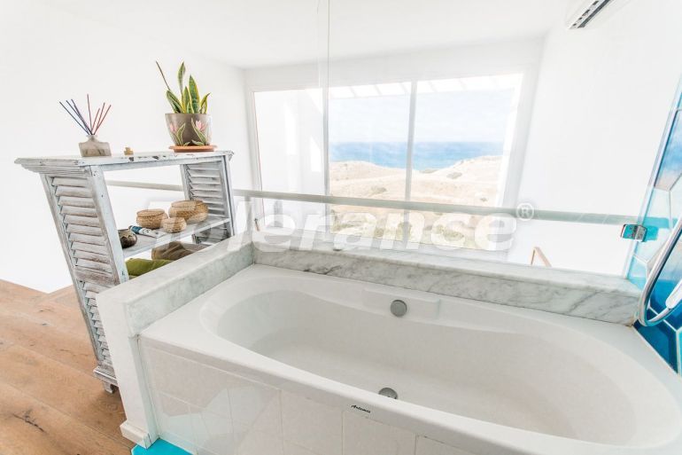 Квартира в Кирения, Северный Кипр вид на море с бассейном: купить недвижимость в Турции - 86104