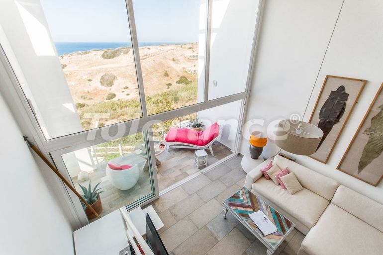 Квартира в Кирения, Северный Кипр вид на море с бассейном: купить недвижимость в Турции - 86109