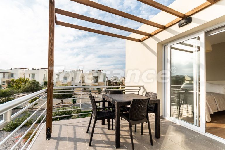 Квартира от застройщика в Кирения, Северный Кипр с бассейном: купить недвижимость в Турции - 86226