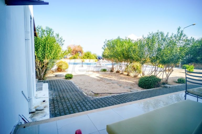 Квартира в Кирения, Северный Кипр вид на море с бассейном: купить недвижимость в Турции - 87768