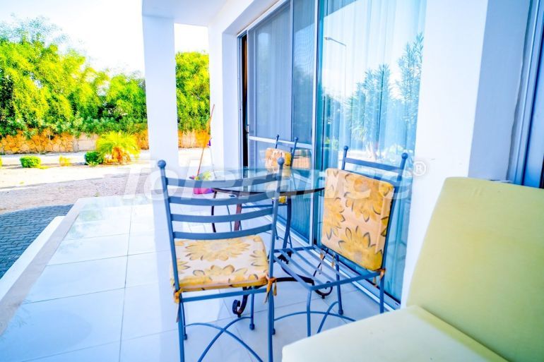 Квартира в Кирения, Северный Кипр вид на море с бассейном: купить недвижимость в Турции - 87769