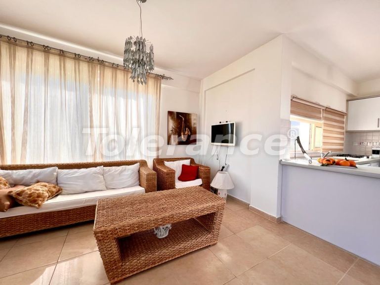 Квартира в Кирения, Северный Кипр вид на море: купить недвижимость в Турции - 88527