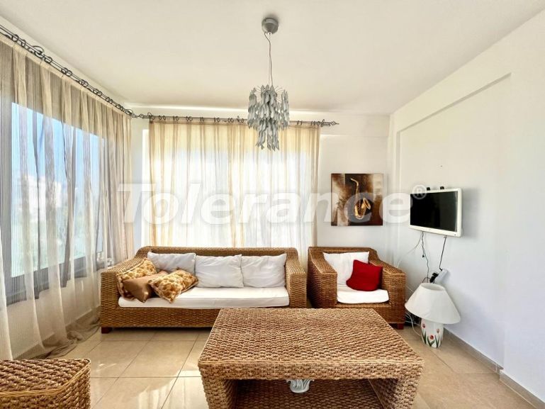 Квартира в Кирения, Северный Кипр вид на море: купить недвижимость в Турции - 88532