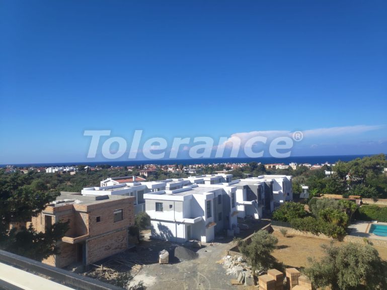 Квартира в Кирения, Северный Кипр вид на море с бассейном: купить недвижимость в Турции - 88597