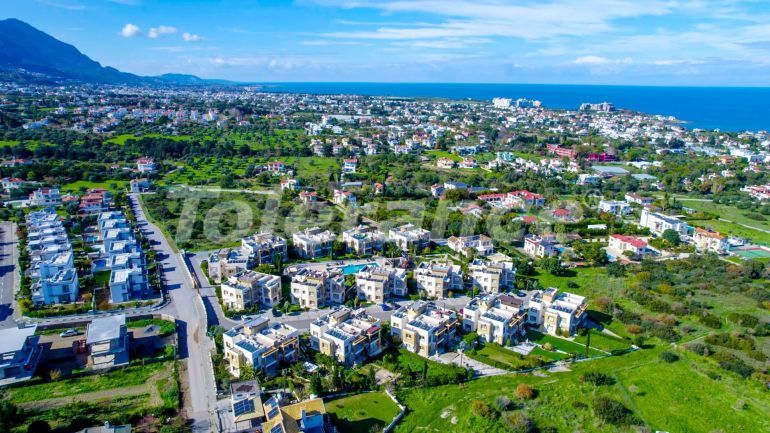 Квартира в Кирения, Северный Кипр вид на море с бассейном: купить недвижимость в Турции - 88605