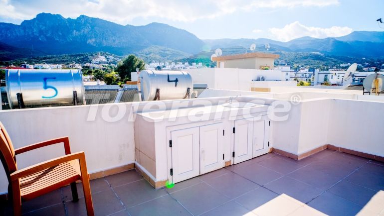 Квартира в Кирения, Северный Кипр вид на море с бассейном: купить недвижимость в Турции - 88612