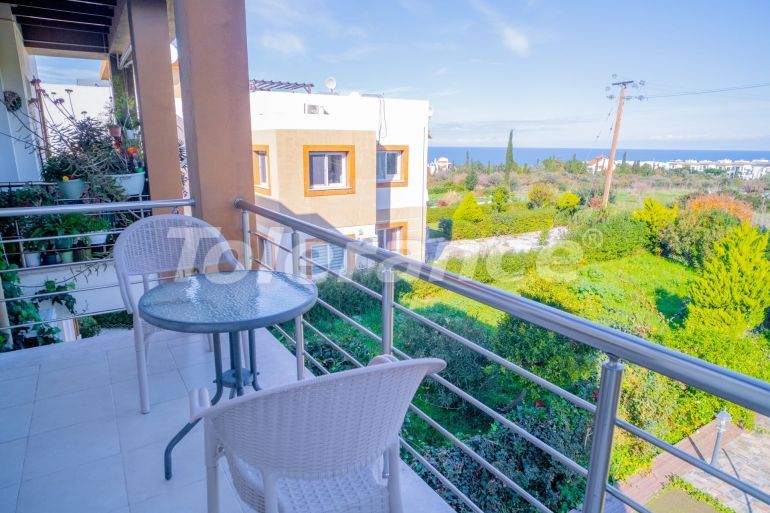 Квартира в Кирения, Северный Кипр вид на море с бассейном: купить недвижимость в Турции - 88625