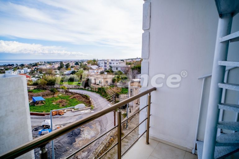 Квартира в Кирения, Северный Кипр вид на море с бассейном: купить недвижимость в Турции - 88837