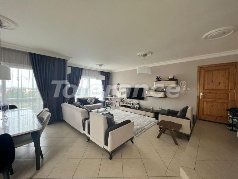 Квартира в Кирения, Северный Кипр с бассейном: купить недвижимость в Турции - 89135