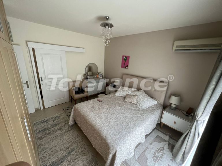 Квартира в Кирения, Северный Кипр с бассейном: купить недвижимость в Турции - 89140