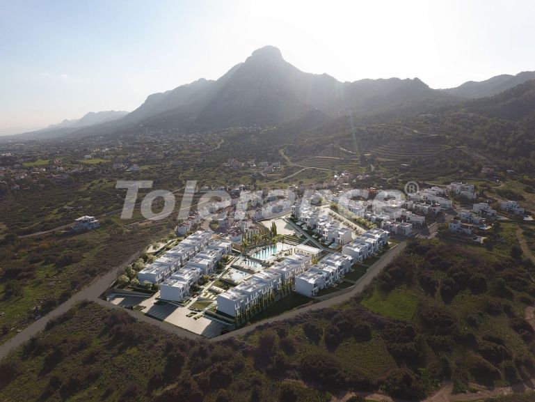 Квартира от застройщика в Кирения, Северный Кипр с бассейном в рассрочку: купить недвижимость в Турции - 89905