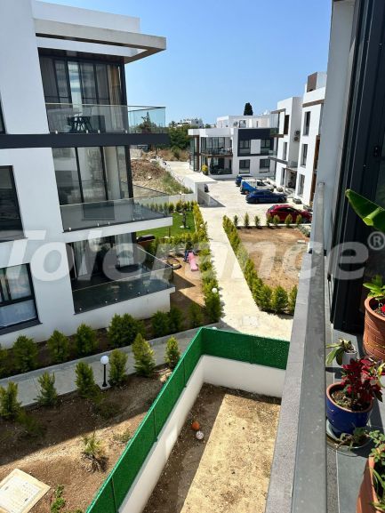 Квартира в Кирения, Северный Кипр с бассейном: купить недвижимость в Турции - 90374