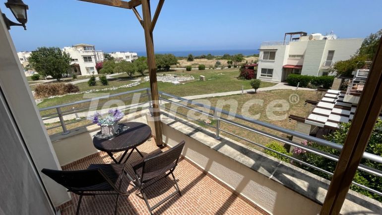 Квартира в Кирения, Северный Кипр вид на море с бассейном: купить недвижимость в Турции - 91446