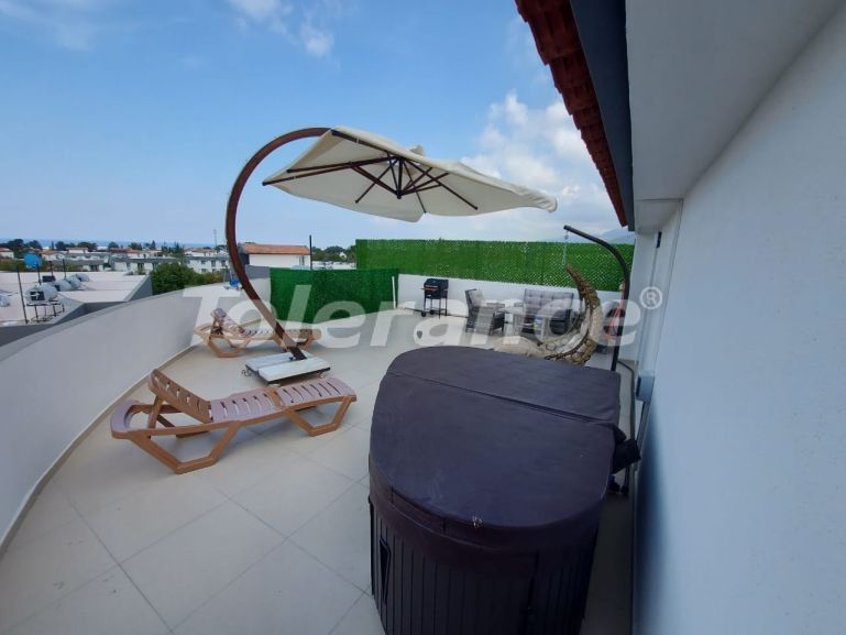 Квартира в Кирения, Северный Кипр с бассейном - 92262 Квартира в Кирения, Северный Кипр с бассейном: купить недвижимость в Турции - 92262