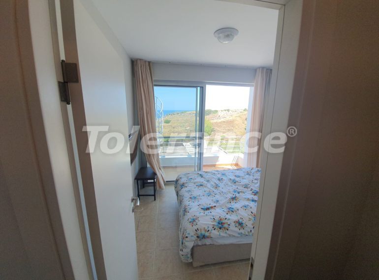 Квартира в Кирения, Северный Кипр вид на море с бассейном: купить недвижимость в Турции - 93569