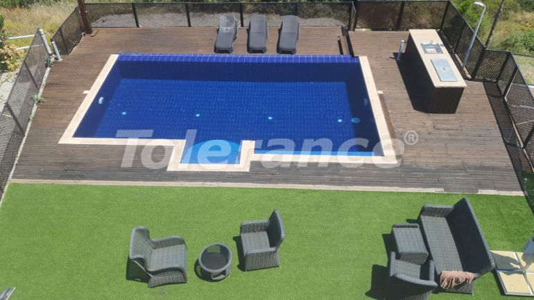 Квартира в Кирения, Северный Кипр вид на море с бассейном: купить недвижимость в Турции - 93571