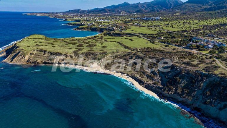 Квартира от застройщика в Кирения, Северный Кипр вид на море с бассейном в рассрочку: купить недвижимость в Турции - 93696