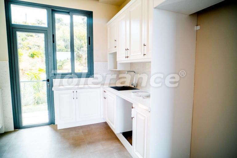 Квартира в Кирения, Северный Кипр: купить недвижимость в Турции - 94293