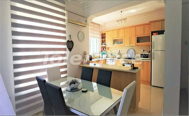 Квартира в Кирения, Северный Кипр вид на море с бассейном: купить недвижимость в Турции - 99389