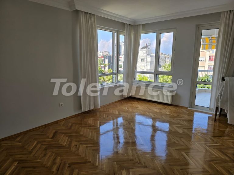 Квартира в Лара, Анталия вид на море: купить недвижимость в Турции - 117281